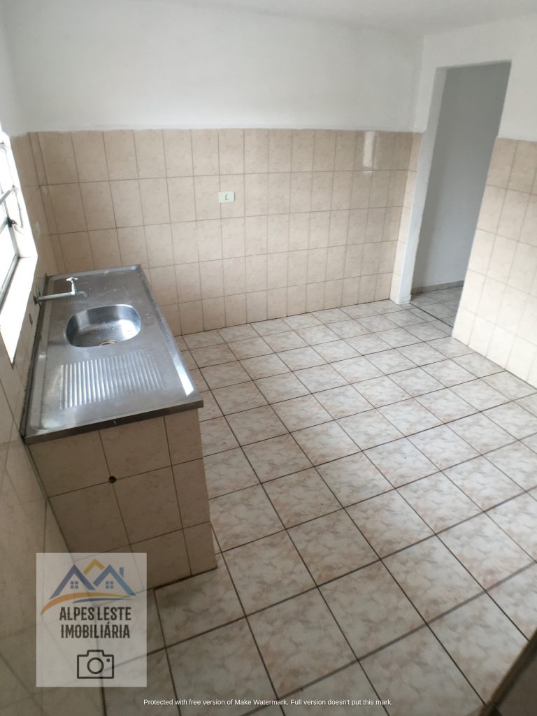 Quarto e cozinha na Rua Guacumã, 494 – casa 04 – Vila Califórnia