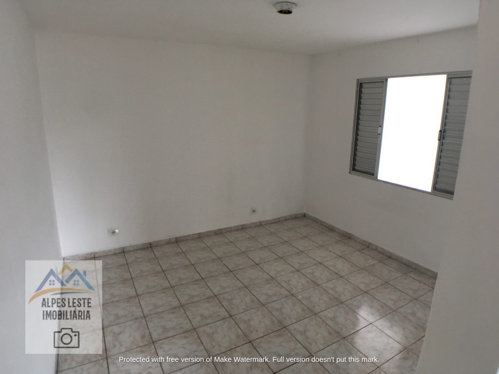 Quarto e cozinha na Rua Guacumã, 494 – casa 04 – Vila Califórnia