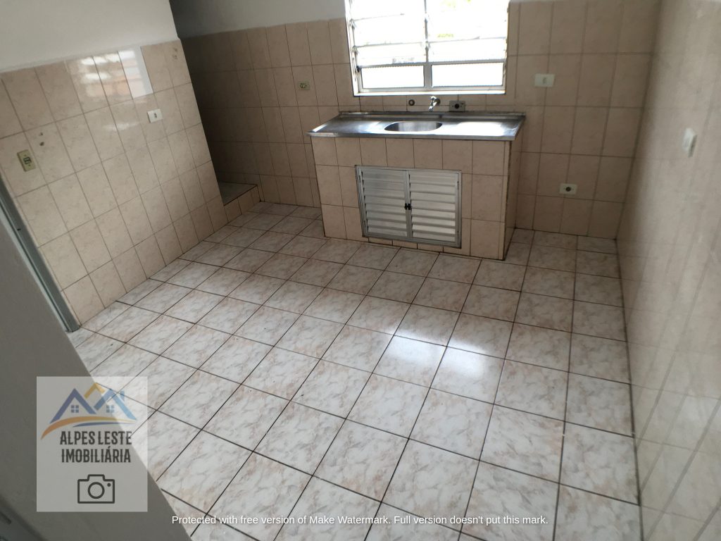 Quarto e cozinha na Rua Guacumã, 494 – casa 04 – Vila Califórnia