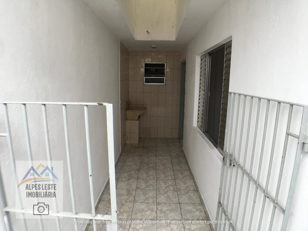 Quarto e cozinha na Rua Guacumã, 494 – casa 04 – Vila Califórnia