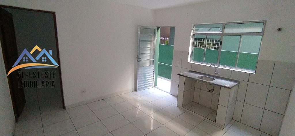 Quarto e cozinha na Rua Araripe, 529 – casa 02 – Vila Califórnia