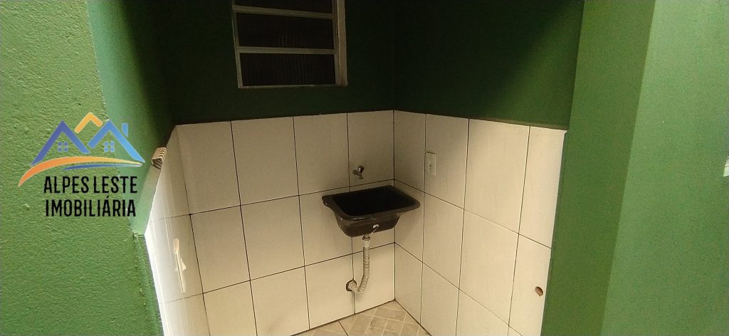 Quarto e cozinha na Rua Araripe, 529 – casa 02 – Vila Califórnia