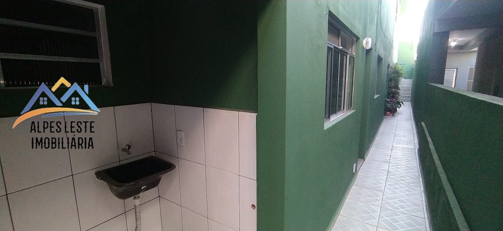 Quarto e cozinha na Rua Araripe, 529 – casa 02 – Vila Califórnia