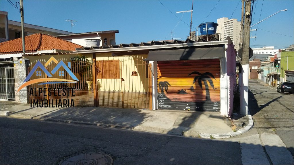 VENDE-SE bonita casa na Rua Ielmo Marinho + Salãozinho de esquina