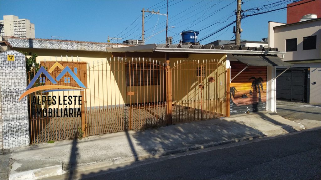 VENDE-SE bonita casa na Rua Ielmo Marinho + Salãozinho de esquina