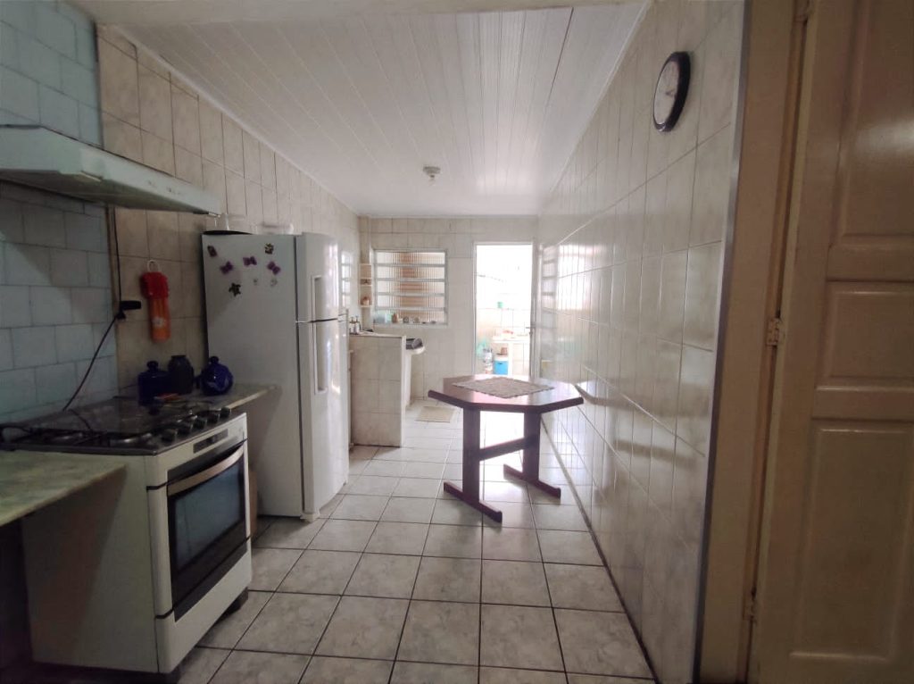 VENDE-SE bonita casa na Rua Ielmo Marinho + Salãozinho de esquina