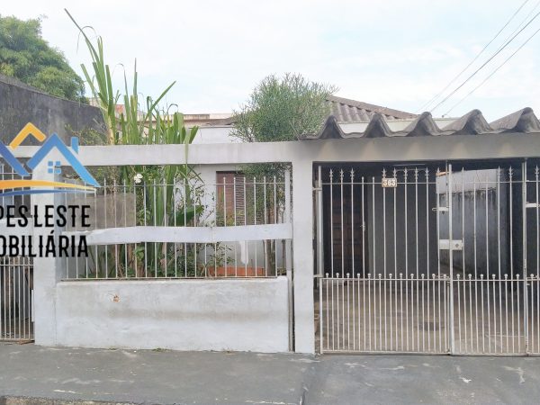 À VENDA na Rua Coberá com duas casas térreas para moradia