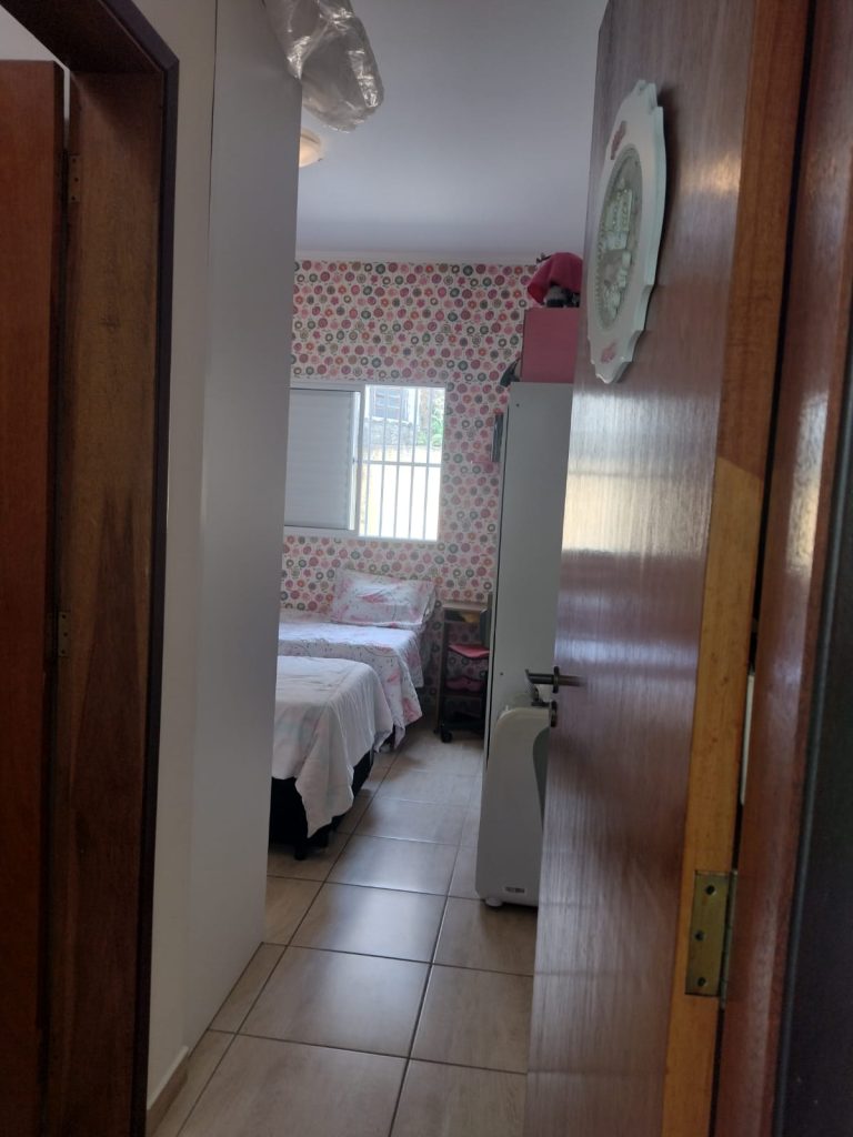 VENDE-SE: Sobrado com dois quartos na Vila Alpina