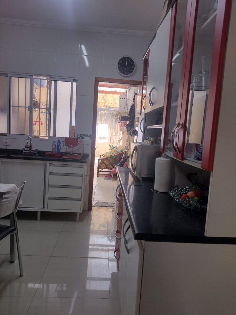 VENDE-SE: Sobrado com dois quartos na Vila Alpina