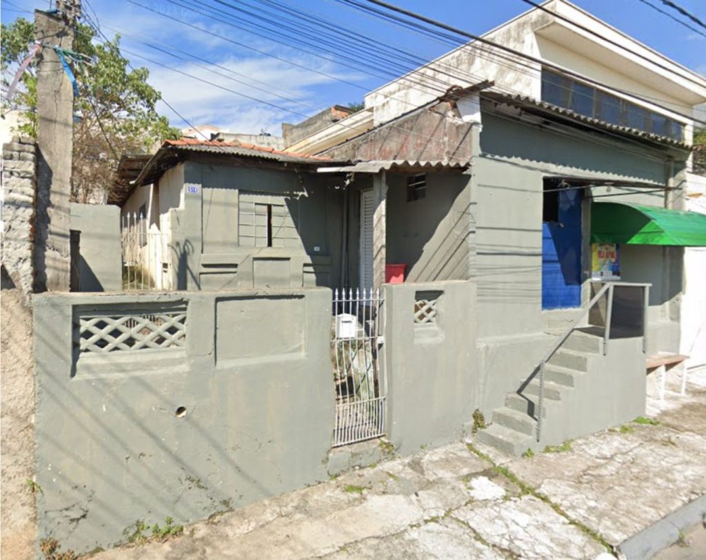 Terreno de 346m² na Rua dos Junquilhos!