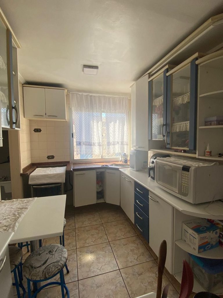 VENDE: Apartamento com 03 quartos – Sítio Pinheirinho