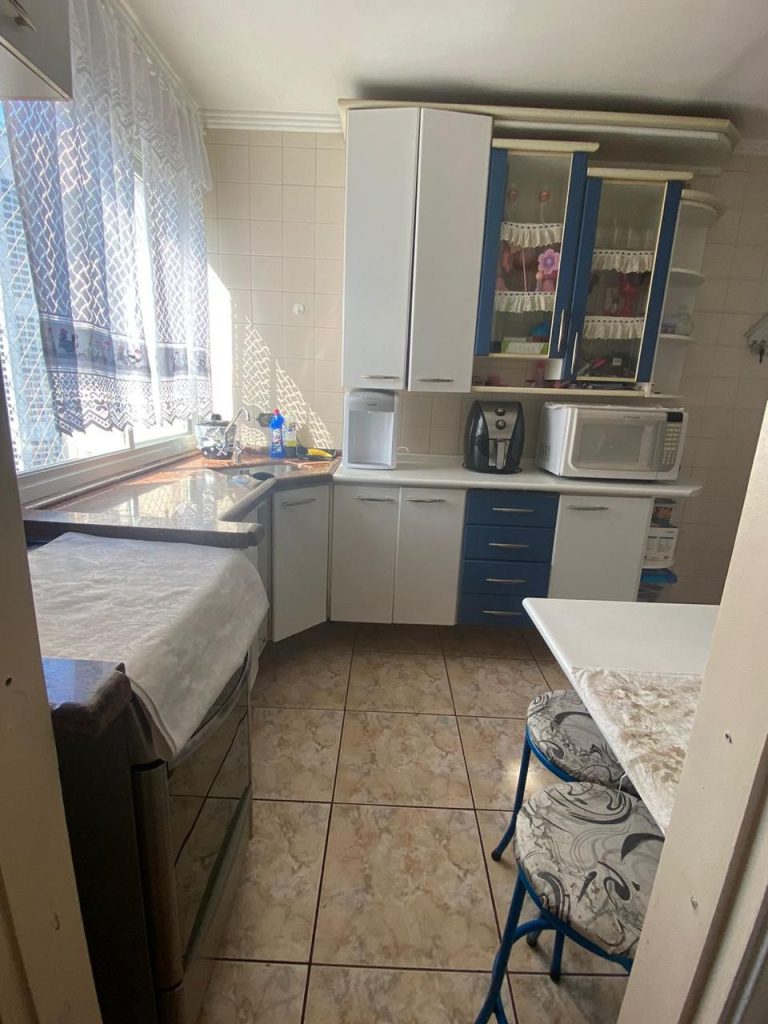 VENDE: Apartamento com 03 quartos – Sítio Pinheirinho