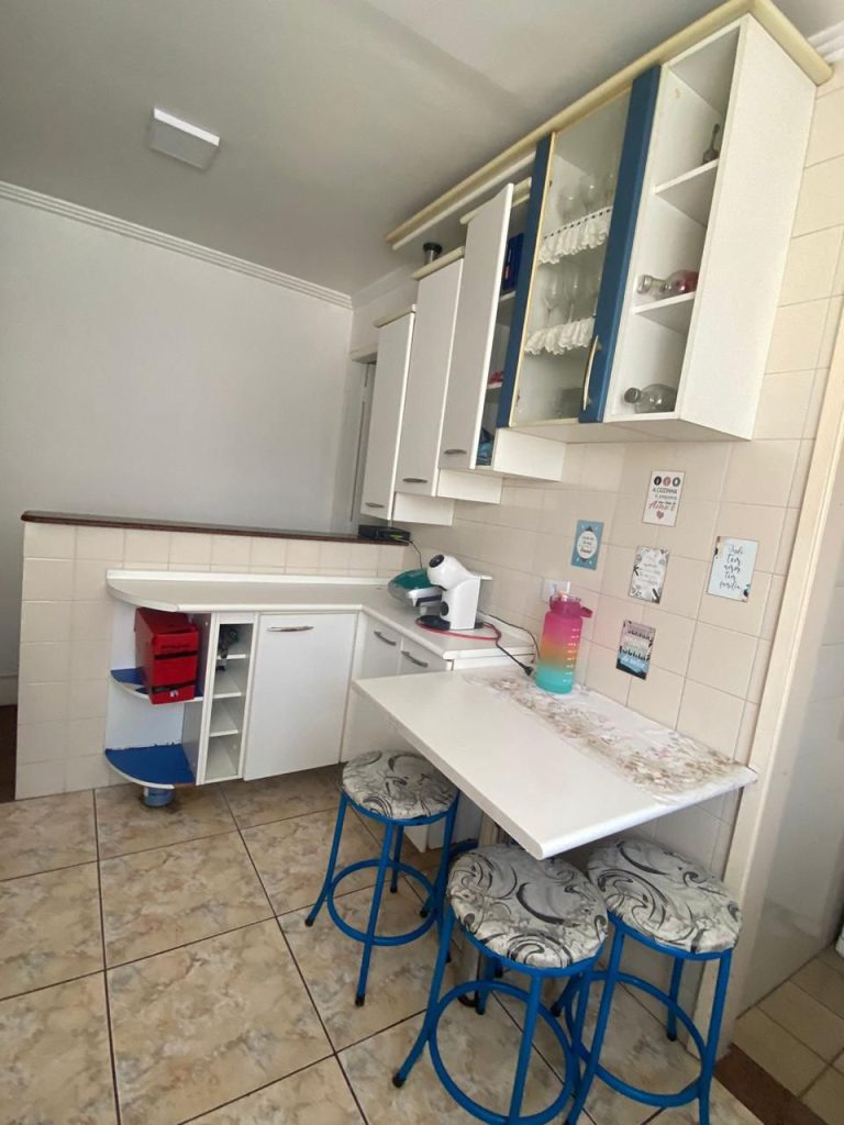 VENDE: Apartamento com 03 quartos – Sítio Pinheirinho