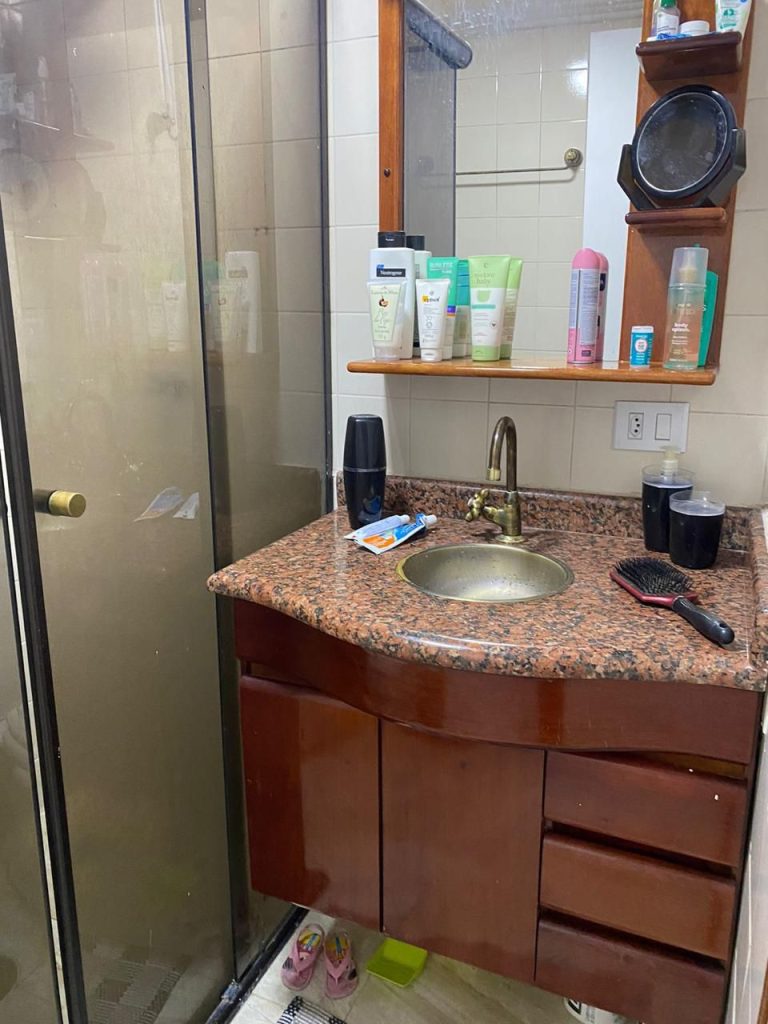 VENDE: Apartamento com 03 quartos – Sítio Pinheirinho