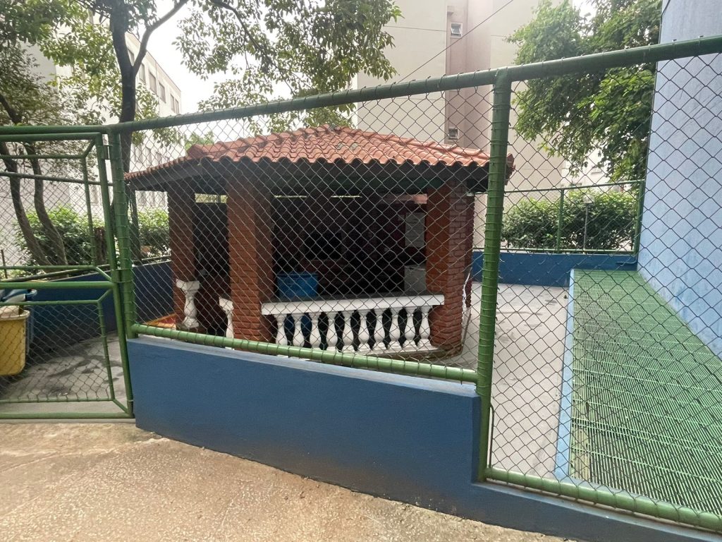 VENDE: Apartamento com 03 quartos – Sítio Pinheirinho